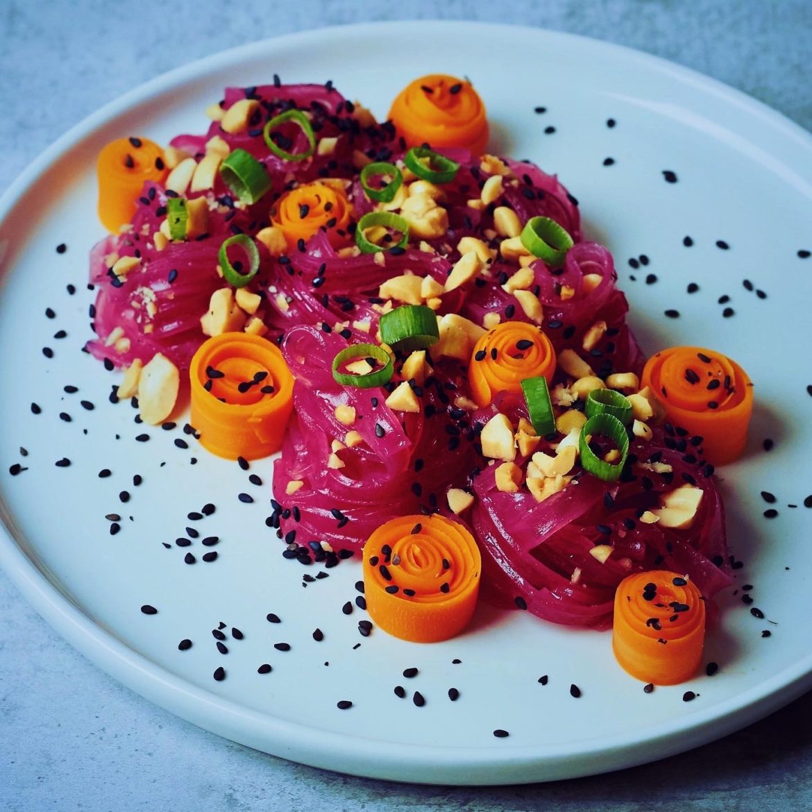 Süßkartoffelpasta_Karotte_Erdnuss_Sesam